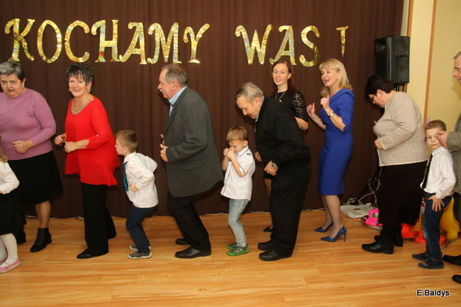 Przedszkolaki z Garzyna dla babci i dziadka (zdjęcia)