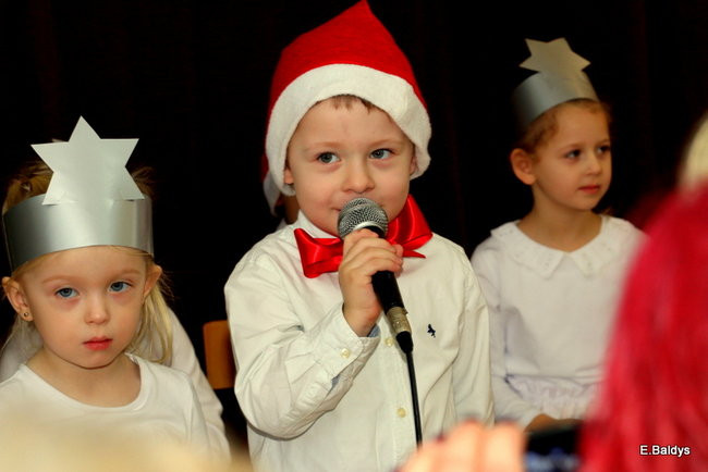 Przedszkolaki z Garzyna dla babci i dziadka (zdjęcia)