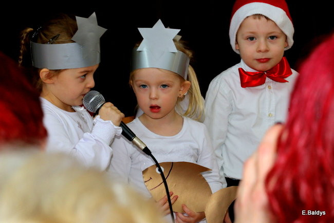 Przedszkolaki z Garzyna dla babci i dziadka (zdjęcia)