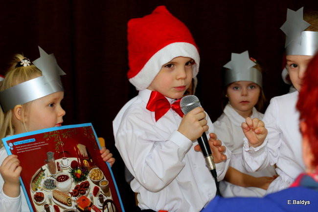 Przedszkolaki z Garzyna dla babci i dziadka (zdjęcia)