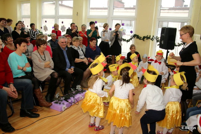 Przedszkolaki z Garzyna dla babci i dziadka (zdjęcia)