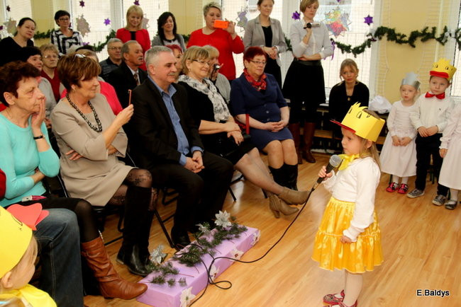 Przedszkolaki z Garzyna dla babci i dziadka (zdjęcia)