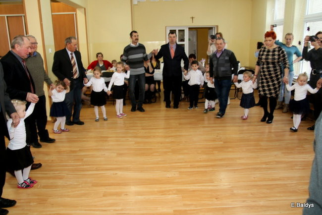 Przedszkolaki z Garzyna dla babci i dziadka (zdjęcia)