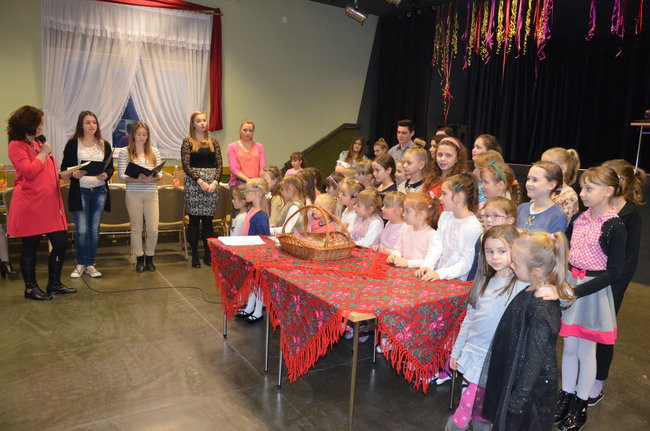 Dzieci wypiły miksturę i dostały batem (zdjęcia)