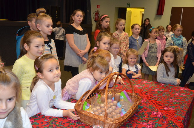 Dzieci wypiły miksturę i dostały batem (zdjęcia)