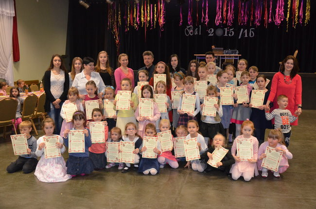 Dzieci wypiły miksturę i dostały batem (zdjęcia)