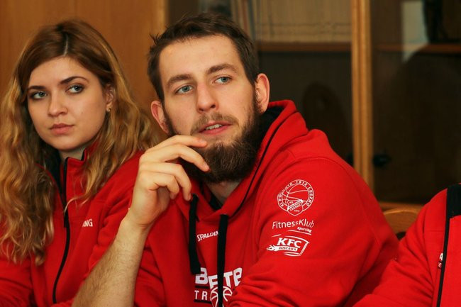Koszykarze na miłej rozmowie u prezydenta (zdjęcia)