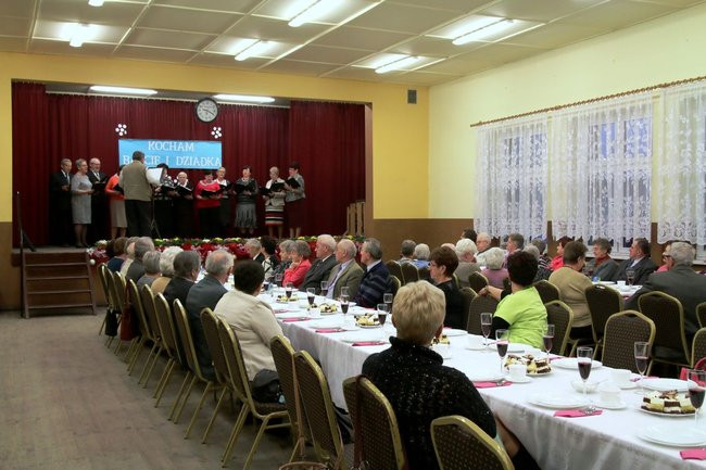 Dzień Babci i Dziadka w Belęcinie (zdjęcia)