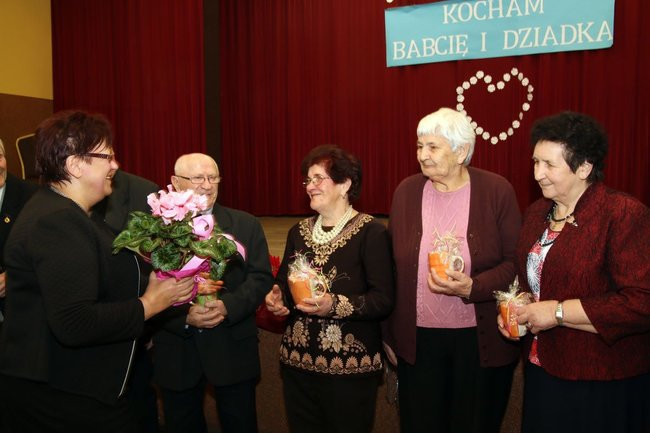 Dzień Babci i Dziadka w Belęcinie (zdjęcia)
