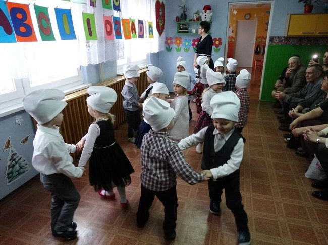 Dzień Babci i Dziadka w Przedszkolu nr 15 (zdjęcia)