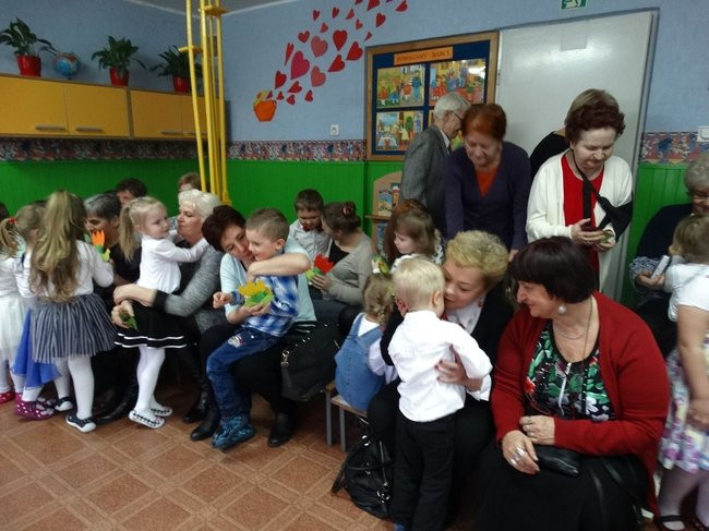 Dzień Babci i Dziadka w Przedszkolu nr 15 (zdjęcia)