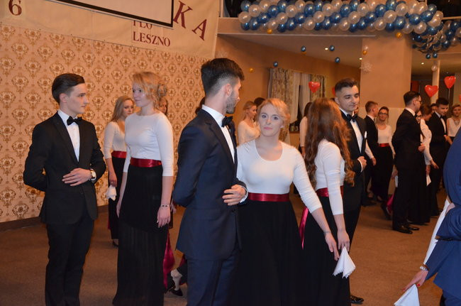 Jedynka balowała w Finezji (zdjęcia)