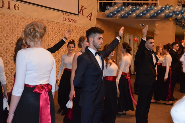Jedynka balowała w Finezji (zdjęcia)