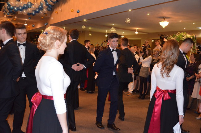 Jedynka balowała w Finezji (zdjęcia)