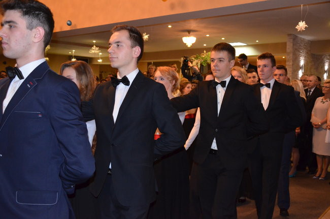Jedynka balowała w Finezji (zdjęcia)