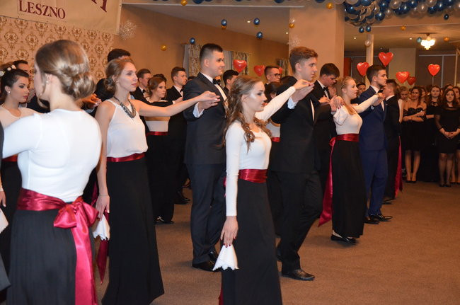 Jedynka balowała w Finezji (zdjęcia)