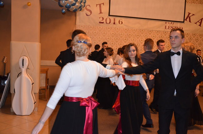 Jedynka balowała w Finezji (zdjęcia)