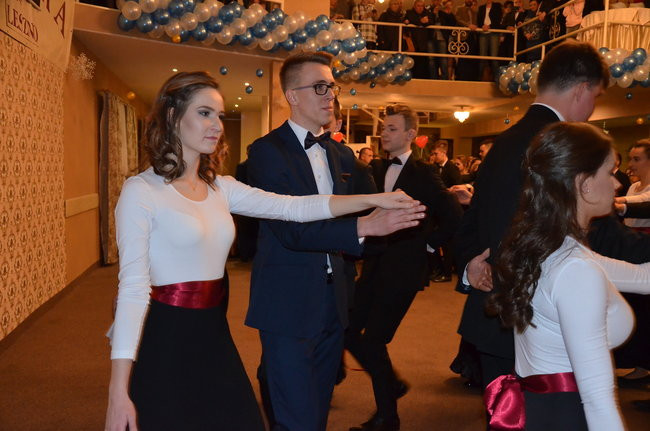 Jedynka balowała w Finezji (zdjęcia)