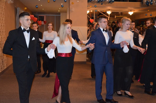 Jedynka balowała w Finezji (zdjęcia)