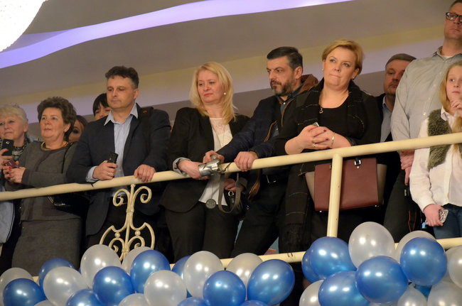 Jedynka balowała w Finezji (zdjęcia)