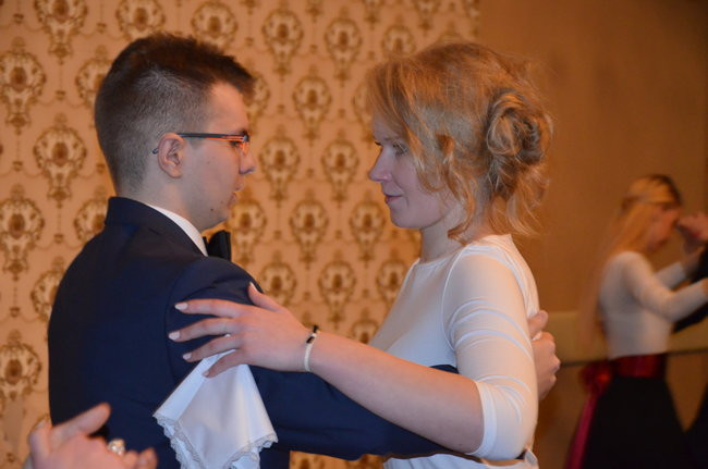 Jedynka balowała w Finezji (zdjęcia)