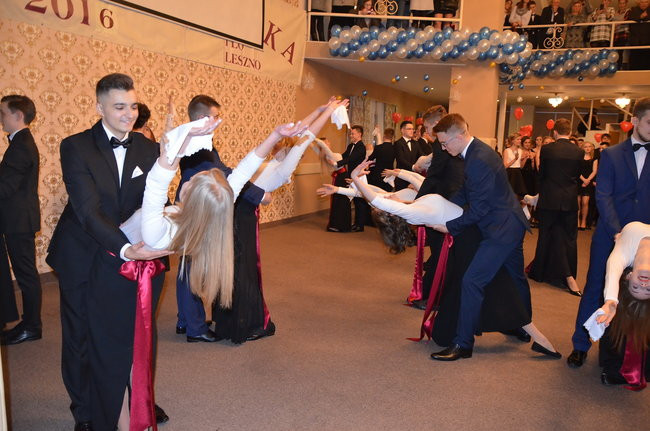 Jedynka balowała w Finezji (zdjęcia)