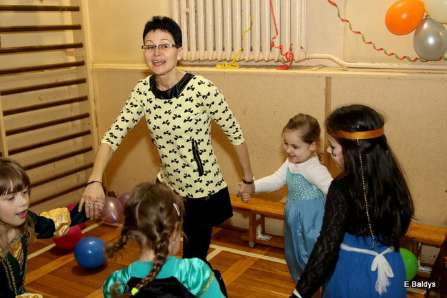 Pierwszoklasiści bawili się w SP 7 (zdjęcia)