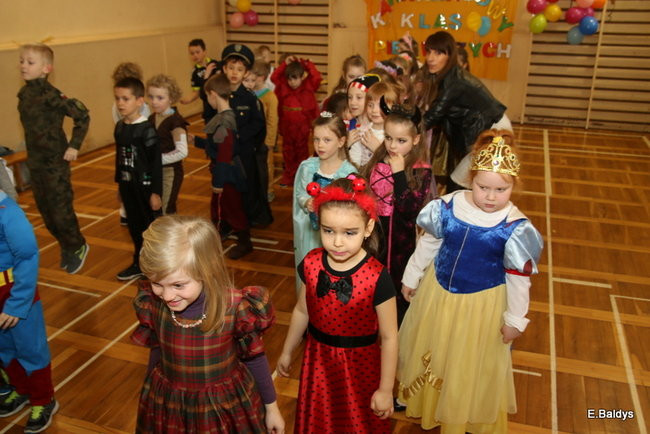 Pierwszoklasiści bawili się w SP 7 (zdjęcia)