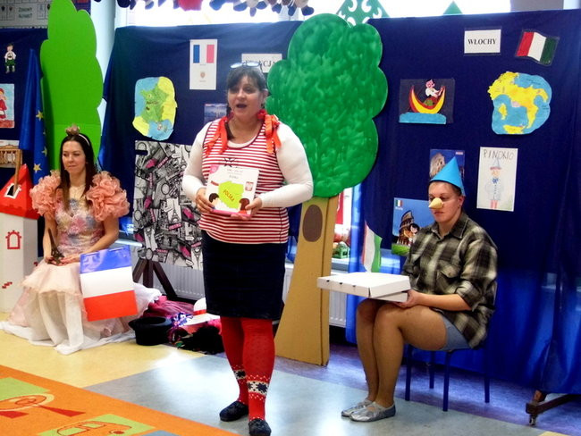 Przedstawienie Europo Witaj w PM 13 (zdjęcia)