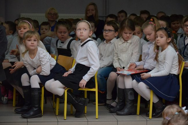 Święto patrona w szkole w Kąkolewie (zdjęcia)