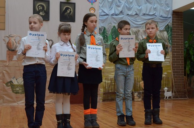 Święto patrona w szkole w Kąkolewie (zdjęcia)
