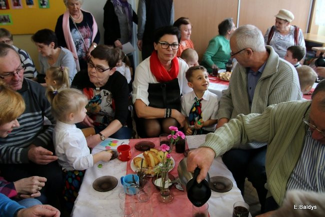 Witamy babcie i dziadków w PM 8 (zdęcia)