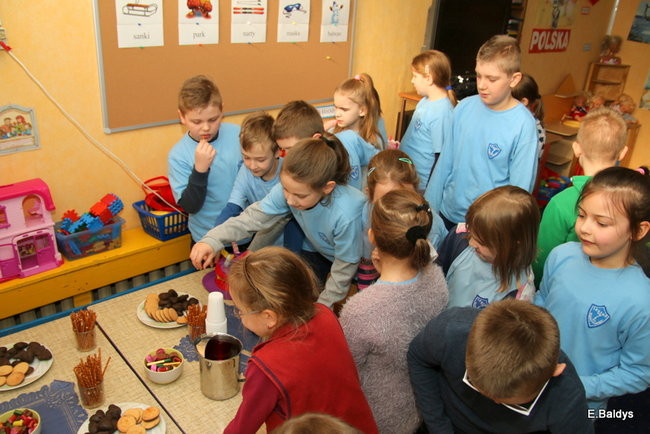 Przedszkolaki wystąpiły przed uczniami SP 7 i 13 (zdjęcia)