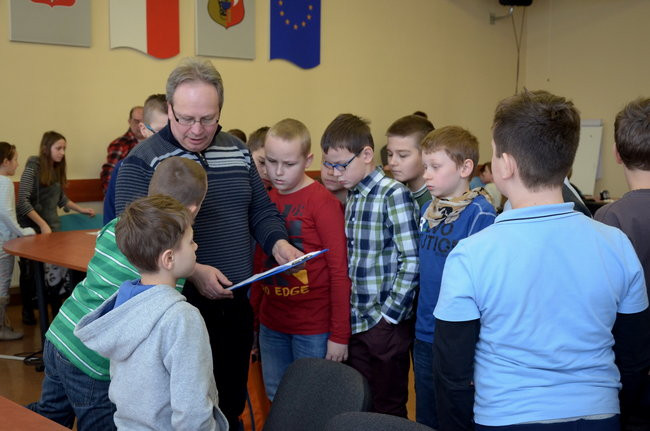 80 graczy w Urzędzie Miasta (zdjęcia)