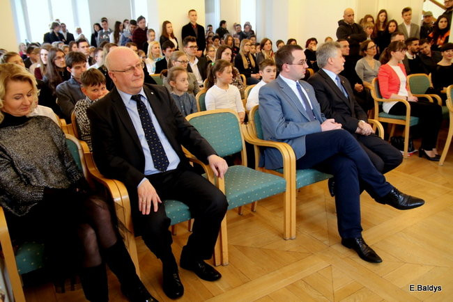 Wyłoniono najlepszych lingwistów (zdjęcia)