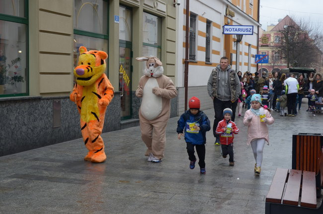 Z radością za zajączkiem (zdjęcia)