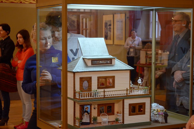 Lalki zapraszają do swoich domków (zdjęcia)