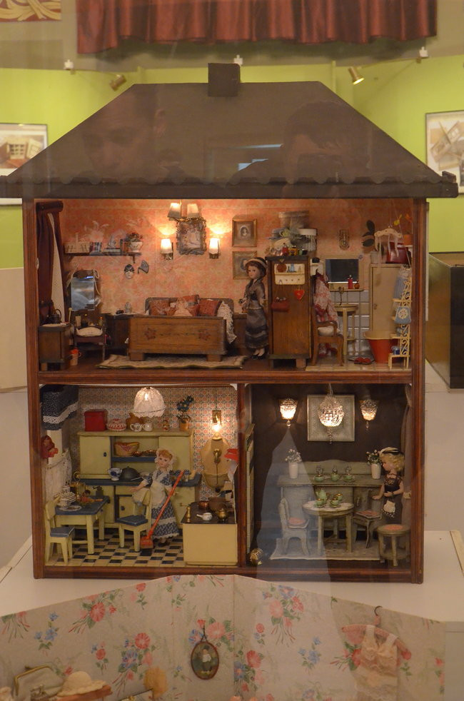 Lalki zapraszają do swoich domków (zdjęcia)