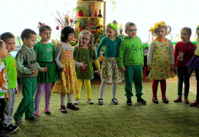 Wiosna i Zajączek odwiedzili PM 8 (zdjecia)