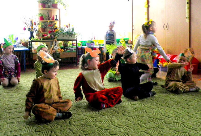 Wiosna i Zajączek odwiedzili PM 8 (zdjecia)