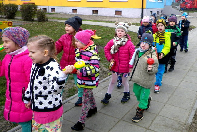 Wiosna i Zajączek odwiedzili PM 8 (zdjecia)