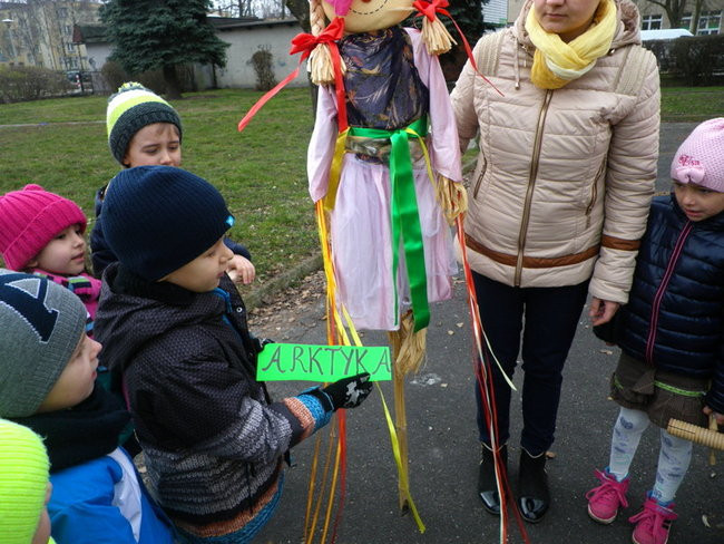 Wiosna i Zajączek odwiedzili PM 8 (zdjecia)