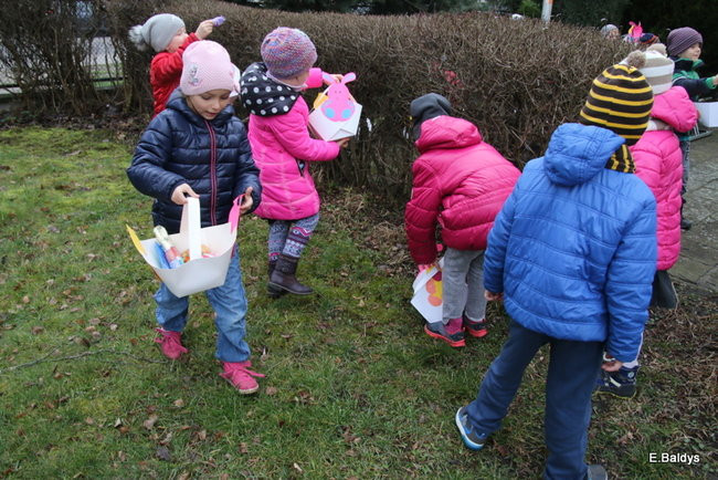 Wiosna i Zajączek odwiedzili PM 8 (zdjecia)