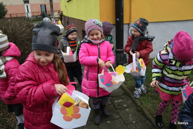 Wiosna i Zajączek odwiedzili PM 8 (zdjecia)