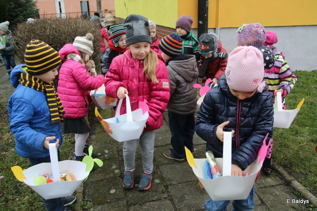 Wiosna i Zajączek odwiedzili PM 8 (zdjecia)
