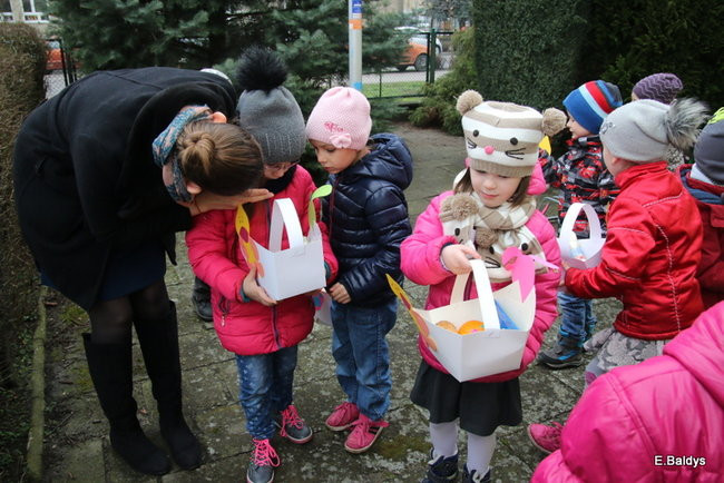 Wiosna i Zajączek odwiedzili PM 8 (zdjecia)