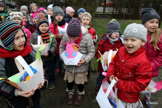 Wiosna i Zajączek odwiedzili PM 8 (zdjecia)