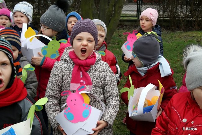 Wiosna i Zajączek odwiedzili PM 8 (zdjecia)