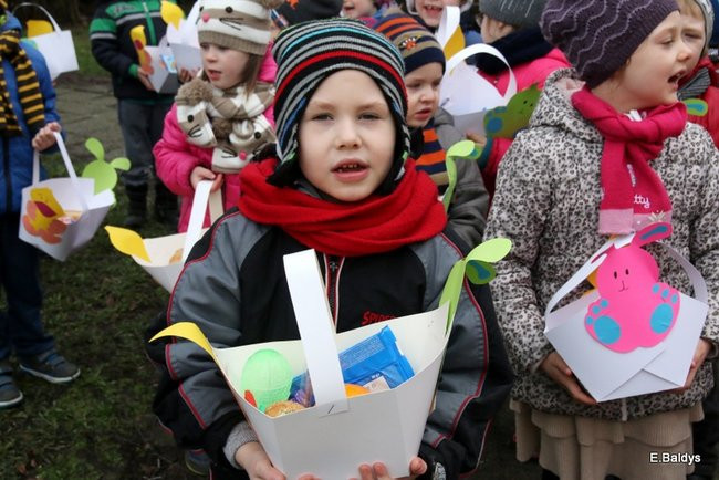 Wiosna i Zajączek odwiedzili PM 8 (zdjecia)