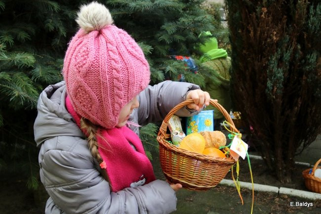 Wiosna i Zajączek odwiedzili PM 8 (zdjecia)